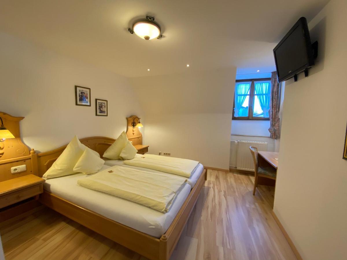Hotel Lobmeyer Roding Eksteriør billede